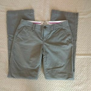 🌟DONATING 8/1 Old Navy Perfect Bootcut khakis